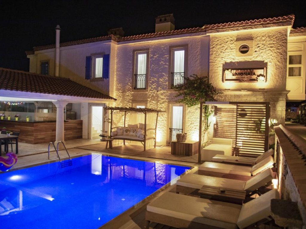 LİMONAİA ALAÇATI