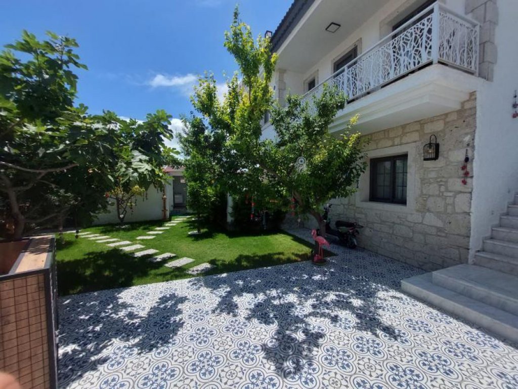 TALLES SUİT ALAÇATI