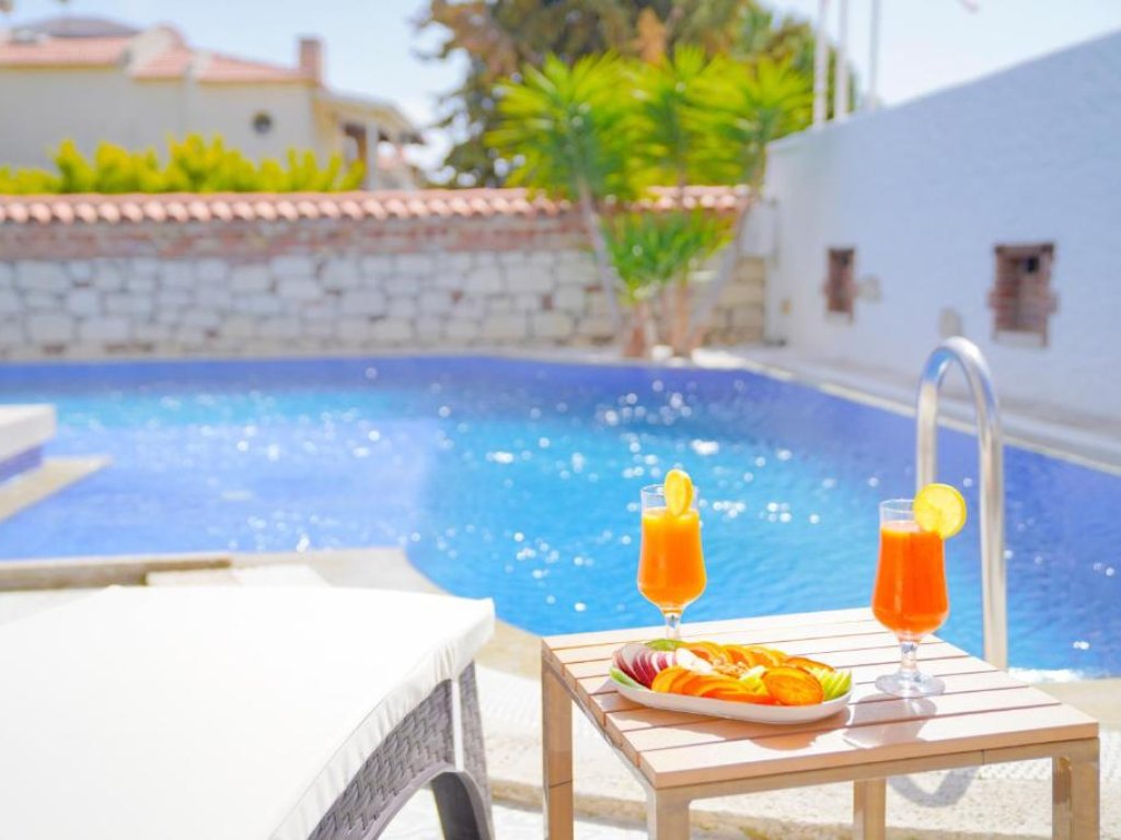 THE FOUNTAİN ÇEŞME