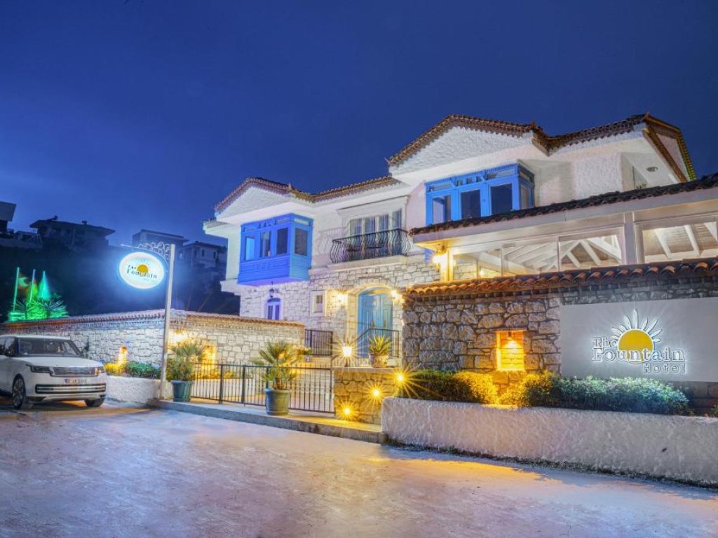 THE FOUNTAİN ÇEŞME