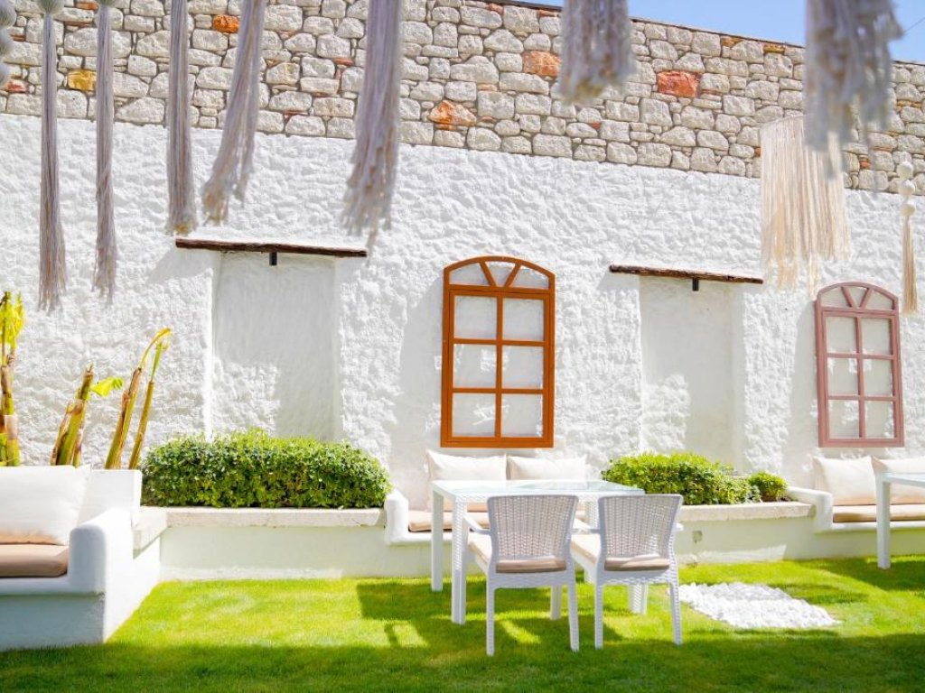 THE FOUNTAİN ÇEŞME