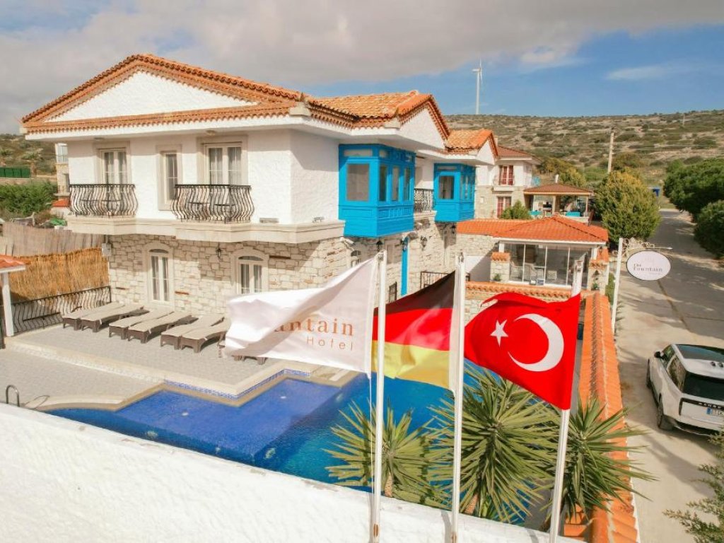 THE FOUNTAİN ÇEŞME