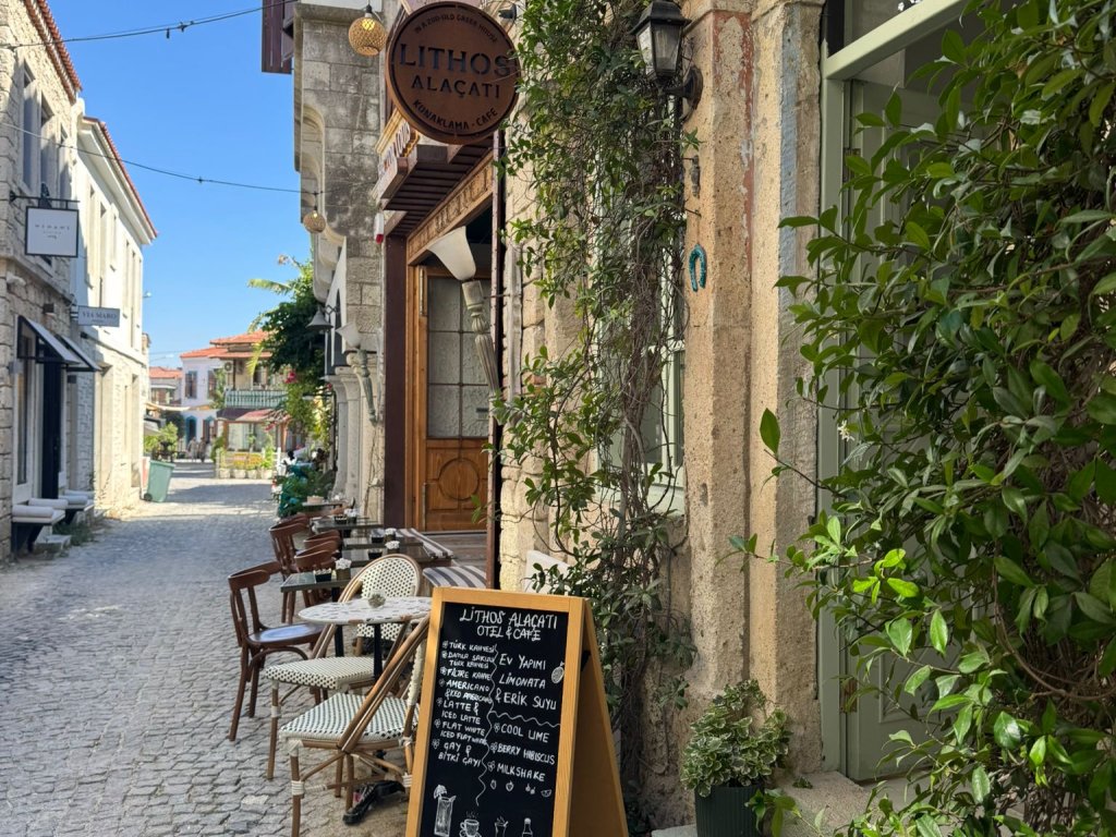 LİTHOS ALAÇATI
