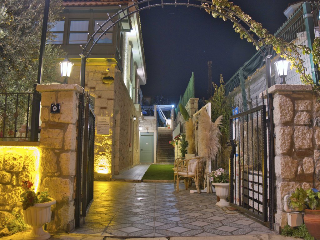 ELDA  ALAÇATI HOTEL