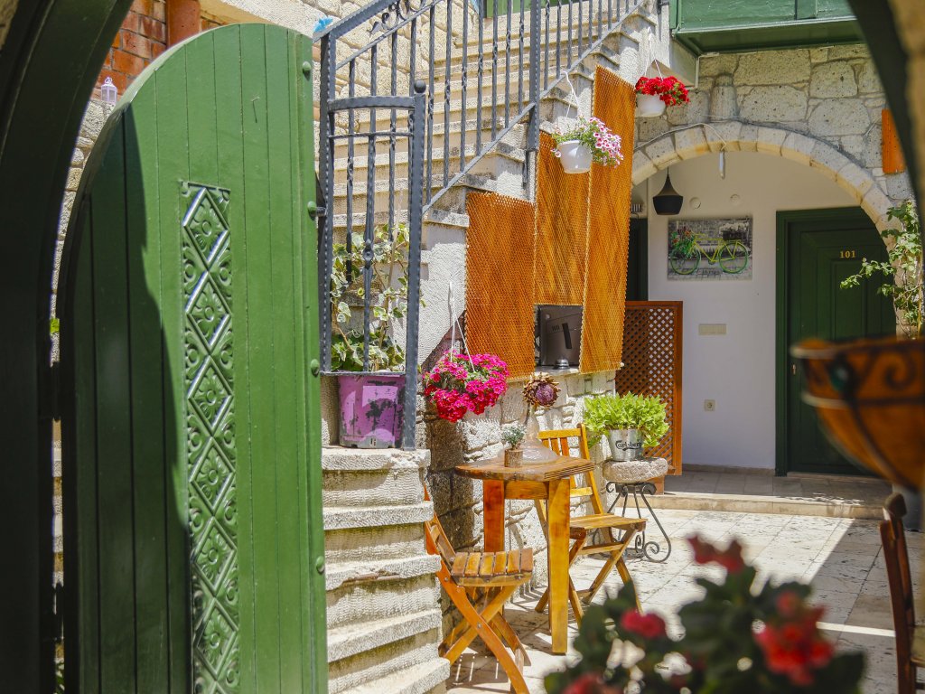 APAZ ALAÇATI